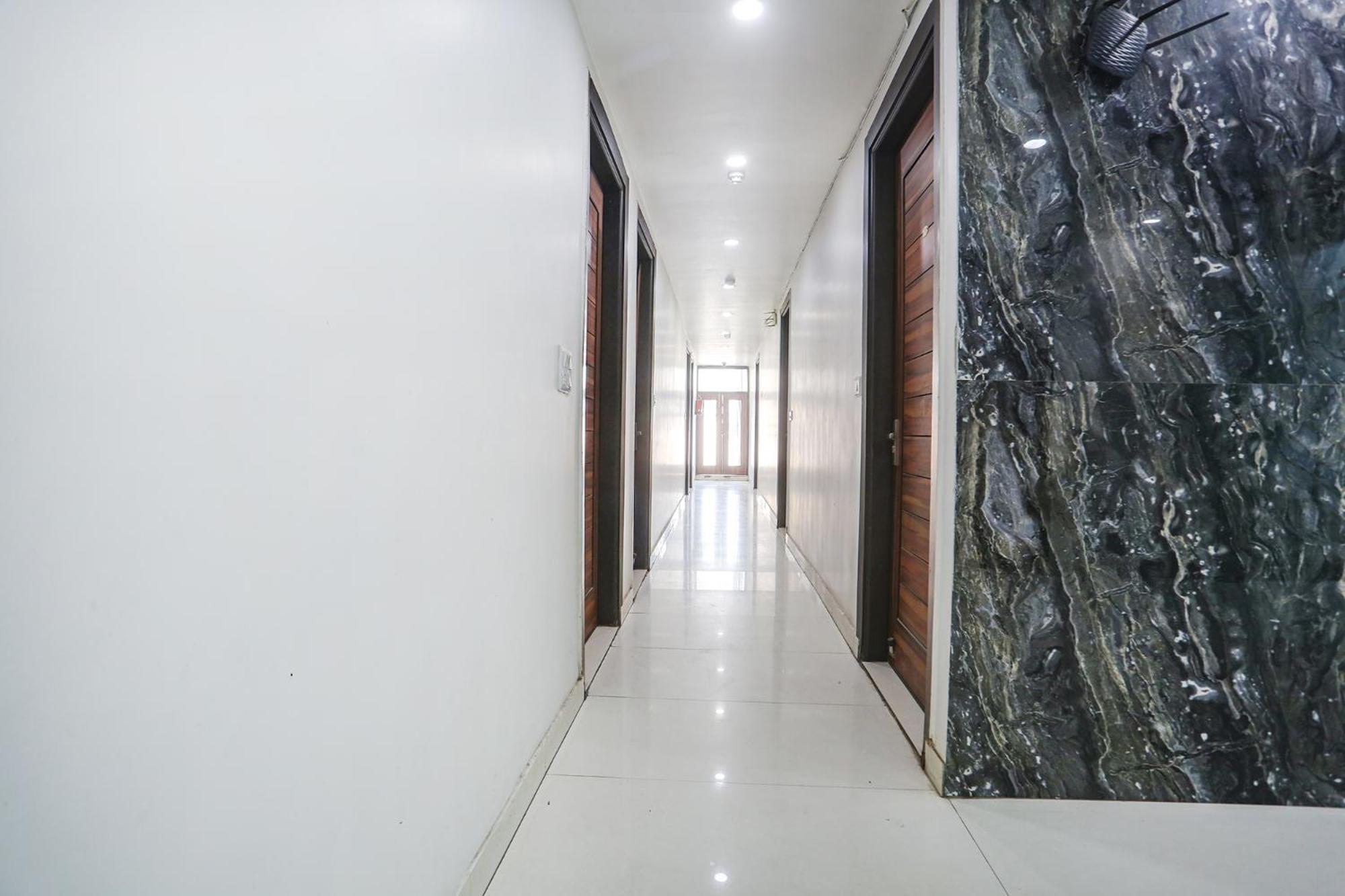 Fabhotel Gold Inn Janakpuri Delhi  Exterior foto